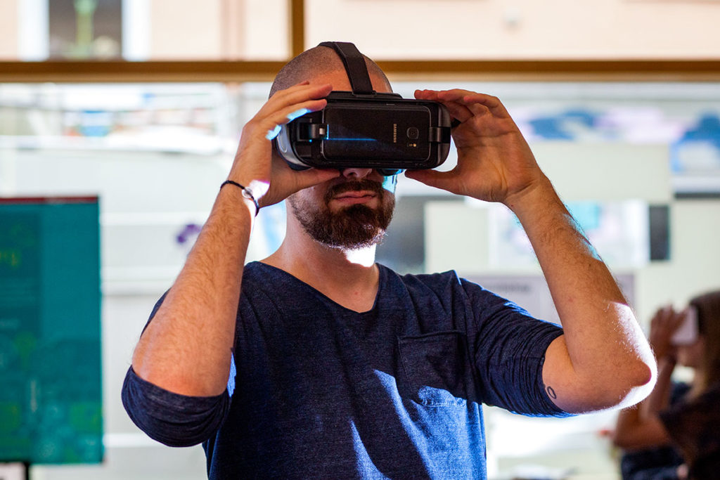 Ausprobieren: Virtuelle Realit&auml;t erleben in Workshops